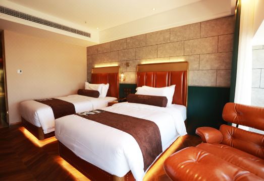 James Joyce Coffetel (Suzhou Railway Station Yiwu International Trade City Branch) Hotel Overview