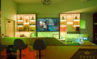 Foshan Charlotte Weilong E-sports Apartment (Jinlong Metro Station)