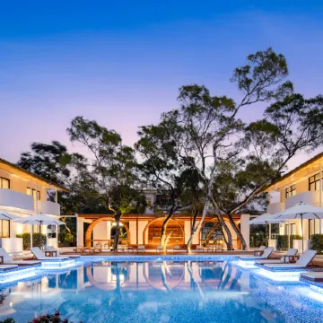 Luxury Wave‘s Home