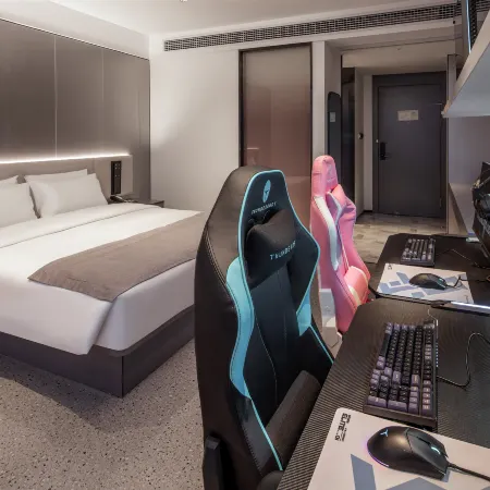 Thunderobot Esports Hotel