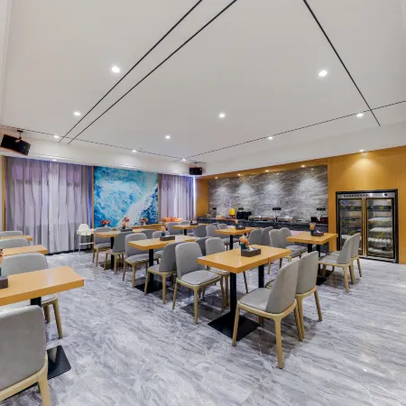 Yizhe International Hotel (Binyang Department Store)