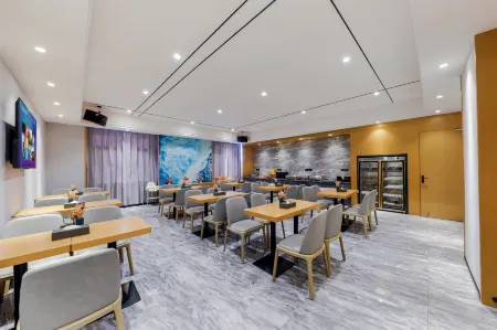 Yizhe International Hotel (Binyang Department Store) Отели рядом с достопримечательностью «Binzhou Ancient City»