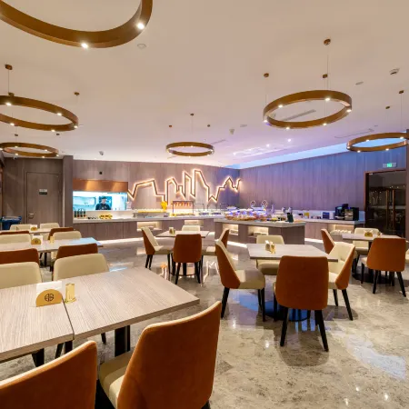 PALACE Hotel (Laiyang Wanda Plaza High-speed Railway Station)