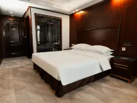 Huating·Aofeng Hotel (Pingyang Railway Station Yintai City Branch) Hotels in Pingyang County