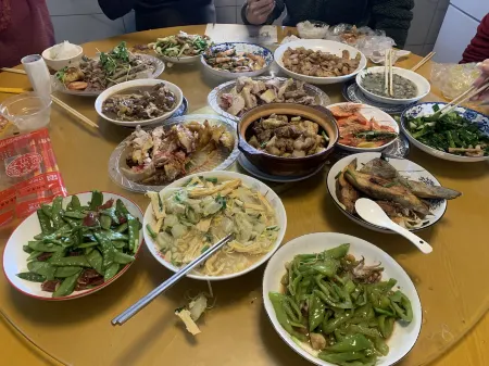 Leafy House (Coral Pavilion Tourist Area Branch) Отели рядом с достопримечательностью «Denglou Cape»