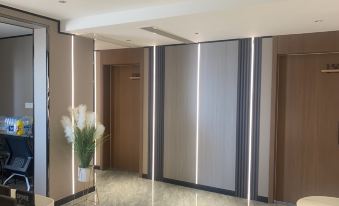 Listen to sea small building homestay