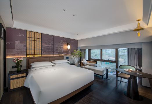 볼턴 인터내셔널 호텔