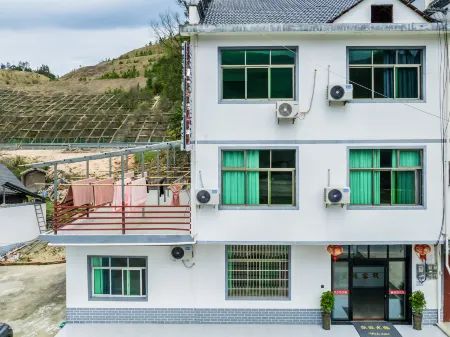 Gexianshan Yiyuan Inn Отели рядом с достопримечательностью «Gexianshan Scenic Area»