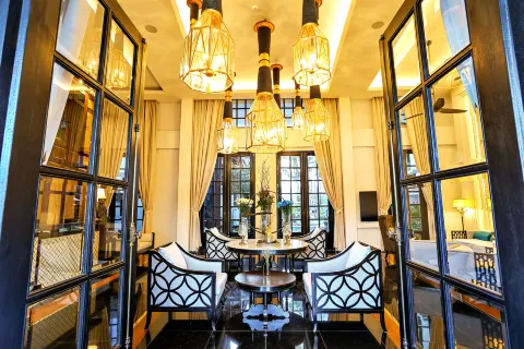 부리 스리핑 리버사이드 리조트 & 스파