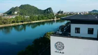 Li River CIAO Hotel( Guilin Elephant Trunk Hill)