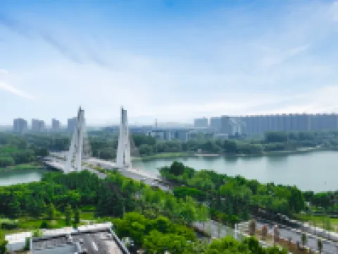 Yuan Art Hotel Hotels near Henan Police College