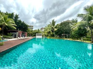 Annual Pool Holiday Apartment (Yalong Bay Branch)
