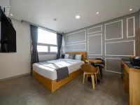 Sokcho Ritz Hotel Hotels near Sokcho Lighthouse Observatory