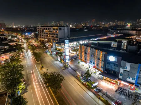 KOJO HOTELS CEBU MANDAUE Отели рядом с достопримечательностью «Marcelo Fernan Bridge»