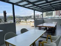 Mojiang Longxiang Film & Smart Hotel