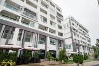 Blue Boat Hotel JC Hotel in zona Lumpini Ville Naklua - Wong Amat.