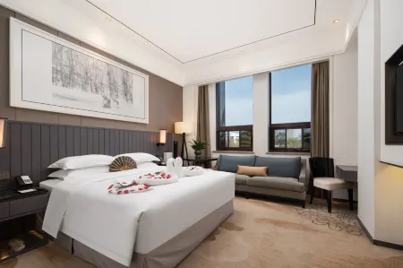 Yinchuan Cultural City Phoenix Fantasy City Hotel
