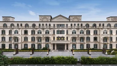 Shengshi Lanwan Hot Spring Hotel Hotels near Jinghai Mosque