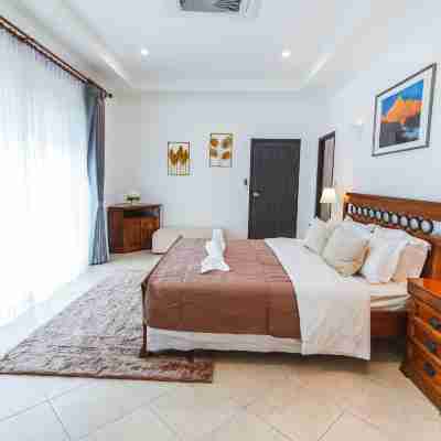 พัทยา บีช รีสอร์ท วิลล่า Rooms