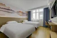 Qianna Baihe Hotel (Xihua No.2 High School Bus Station Branch) Hotels in Xihua