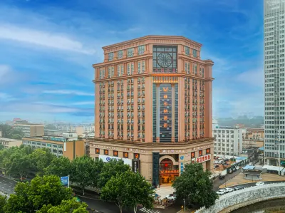 Vienna Hotel (Zhengzhou University First Affiliated Hospital Medical College Metro Station Branch) Hotel di Distrik Stasiun Kereta Api