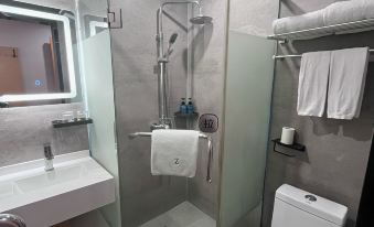 Zsmart Hotel (Shanghai Baoshan Wanda Gongkang Road Subway Station)