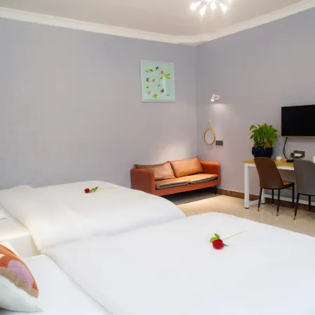 Qijiang Wannianlong Hotel