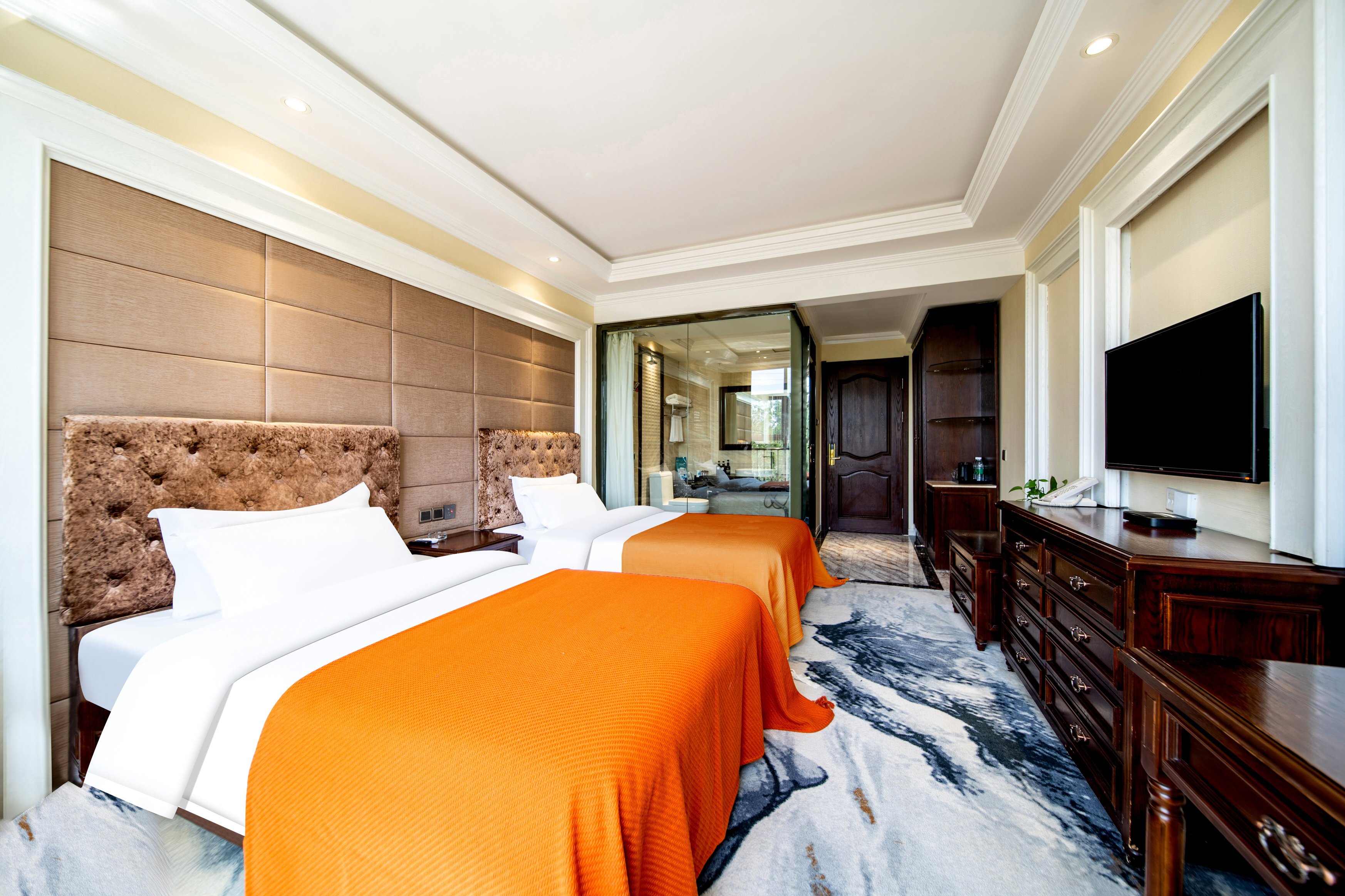 Urumqi Baihui Business Hotel Over view