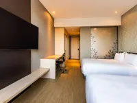 دبل تري باي هيلتون بوجوتا سالتير إيه آر Hotels near بوينتي اراندا