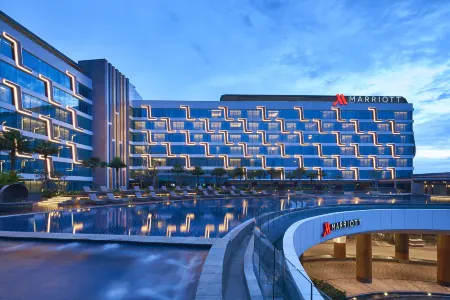 Yogyakarta Marriott Hotel Отели рядом со станцией Yogyakarta