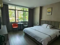 Luojiang District Yuemanyi Hotel (Industrial Science and Technology College)