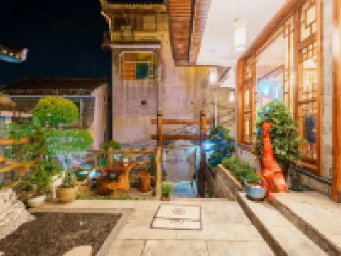 Phoenix Tea Words Listening to Rain River View Homestay (Phoenix Scenic Area Nanhuaqiao Branch) Hotels in Fenghuang County