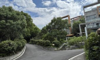 Yi'an Xiaolou B&B (Lushan Hot Spring Resort Branch)