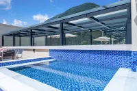 Wen Ruo Gongga No.1 Scenic Courtyard - Pools
