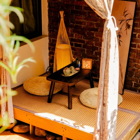 Chuyun Homestay (Luoyi Ancient City Cross Street Branch)