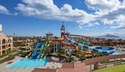 Charmillion Gardens Aquapark Hotel di Qesm Sharm Ash Sheikh