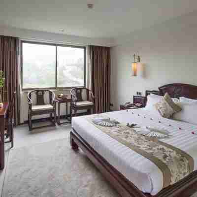 雲浮新興龍山溫泉飯店 Rooms