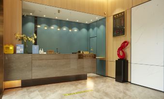 Longhui Hotel (Guangzhou Nansharon Xuedao Branch)