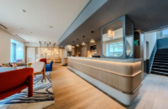 澤費爾德速樂酒店