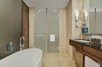 Hilton Guangzhou Tianhe Hotels in Guangzhou