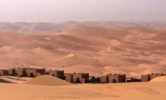 Bab Al Nojoum Bateen Liwa