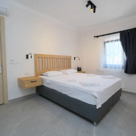 Diplomat Suites