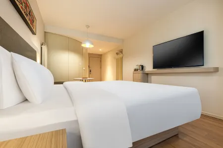 HanTing Hotel (Jinan Changqing University Town) Отели рядом с достопримечательностью «Qilu University of Technology (Daxue Road)»