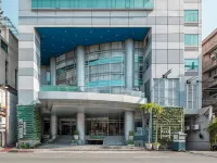Greenhills Elan Hotel Modern (Newly Renovated) クバオ（ケソン市）周辺のホテル