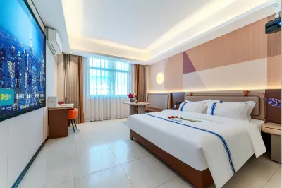 Baolong Business Hotel (Oriental High-speed Railway Station)