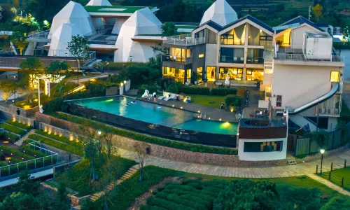 Xinchang Mountain Letter · Cloudside Homestay