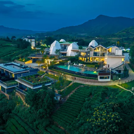 Xinchang Shanzhong Laixin · Guanlan Tingyun Homestay