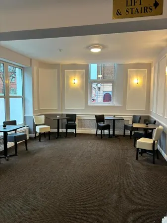 Dancenter East Midlands Airport