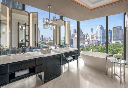 리츠칼튼 방콕의 고급스러운 객실