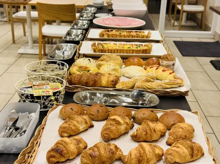 Bande Hotel Osaka Отели рядом со станцией Suminoe-kōen Railway Station